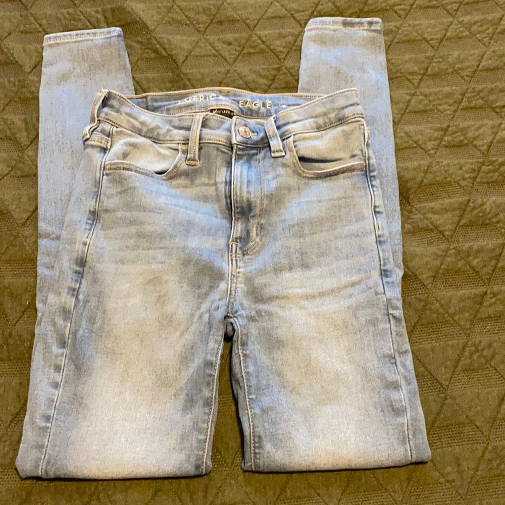 COPY - American Eagle Super Hi-Rise Skinny Jean - Size 2